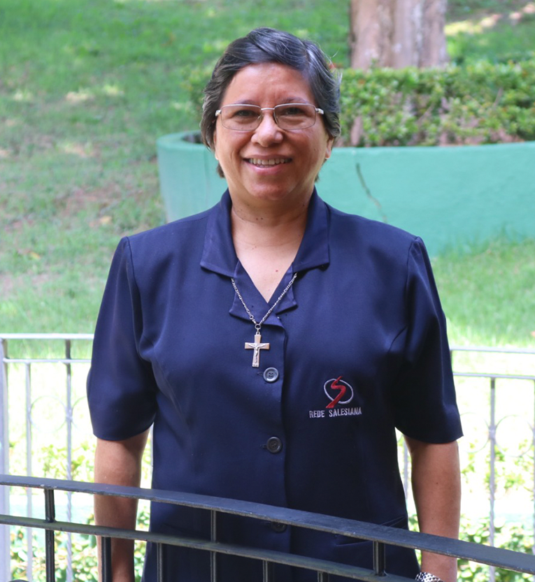 Ir. Leonéia Ferreira Furtado